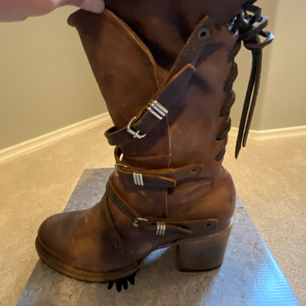 Freebird Women's Cora Brown Leather Boots - Picture 3 of 15